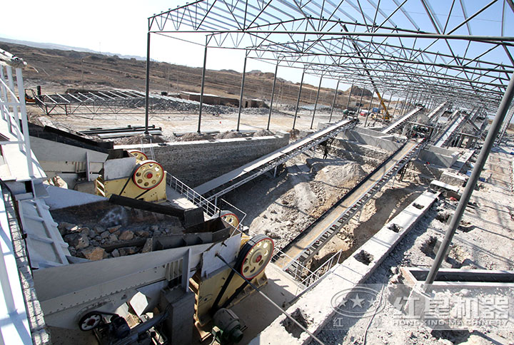 碎石制砂設(shè)備現(xiàn)場(chǎng) 碎石制砂設(shè)備現(xiàn)場(chǎng)