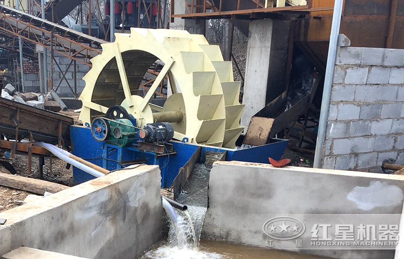 單臺(tái)洗砂機(jī)作業(yè)現(xiàn)場 單臺(tái)洗砂機(jī)作業(yè)現(xiàn)場