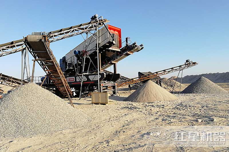 石料廢材加工現(xiàn)場(chǎng) 石料廢材加工現(xiàn)場(chǎng)