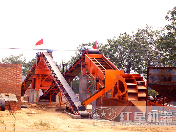 洗砂機(jī)作業(yè)現(xiàn)場 洗砂機(jī)作業(yè)現(xiàn)場