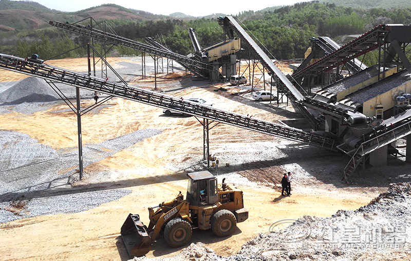 玄武巖碎石現(xiàn)場(chǎng) 玄武巖碎石現(xiàn)場(chǎng)