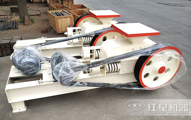 小型巖石對(duì)輥破 小型巖石對(duì)輥破