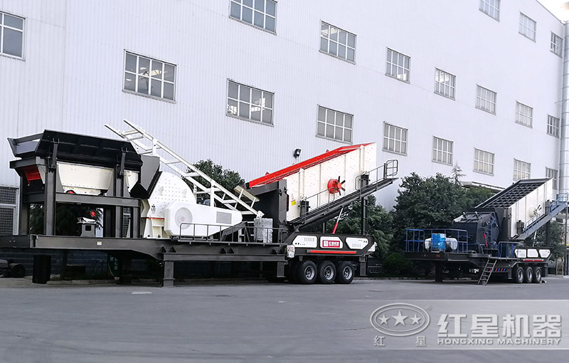 移動(dòng)式大型錘式破碎機(jī) 移動(dòng)式大型錘式破碎機(jī)