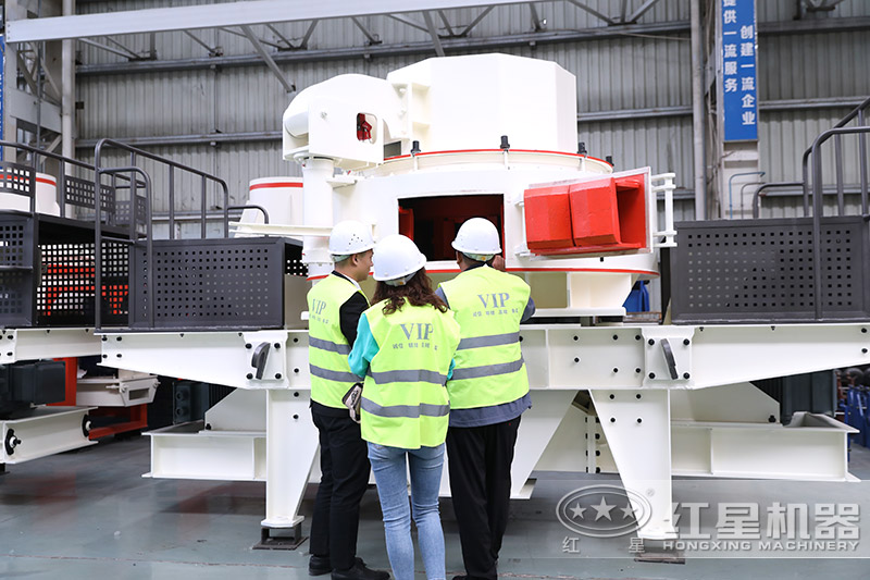 用戶到廠考察制砂機(jī) 用戶到廠考察制砂機(jī)