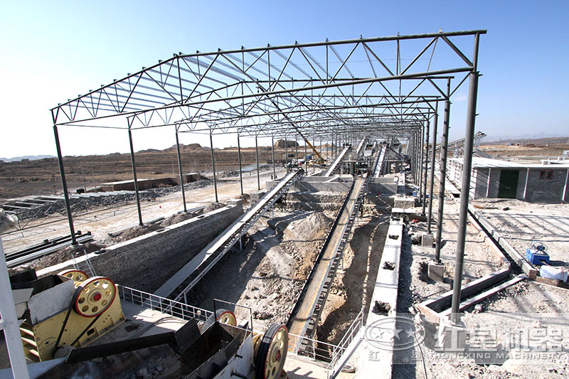 日產萬噸石子加工設備現(xiàn)場 日產萬噸石子加工設備現(xiàn)場