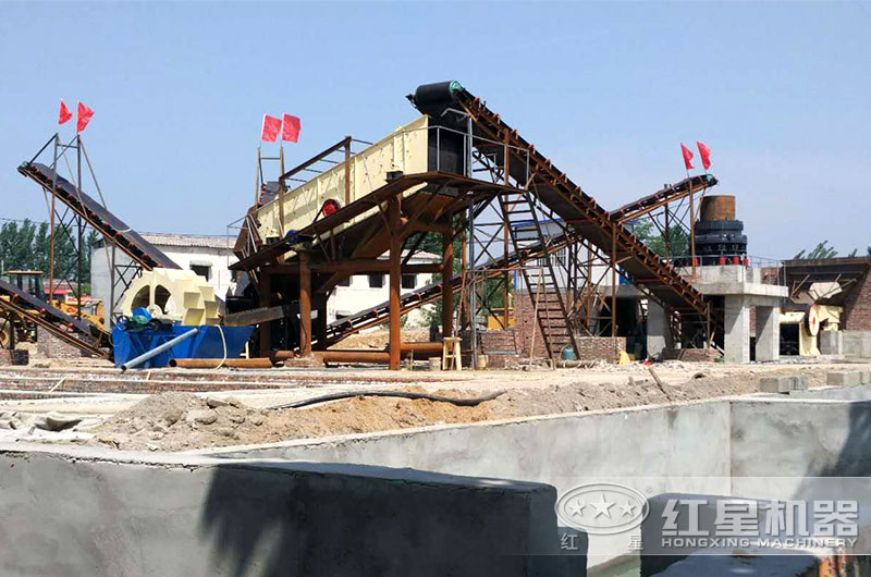 洗砂生產(chǎn)線現(xiàn)場 洗砂生產(chǎn)線現(xiàn)場