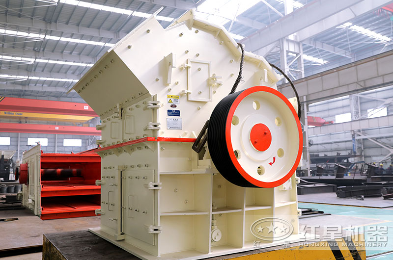 小型細(xì)碎機(jī)近圖 小型細(xì)碎機(jī)近圖