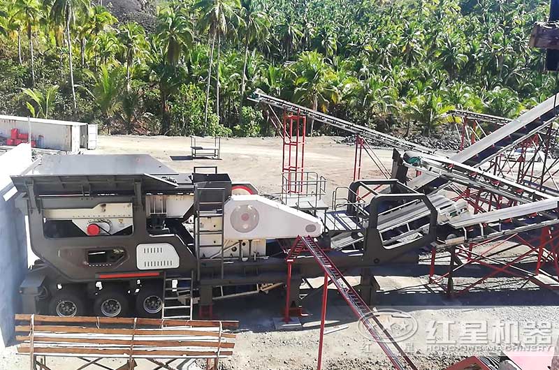 輪胎式移動(dòng)破碎機(jī) 輪胎式移動(dòng)破碎機(jī)