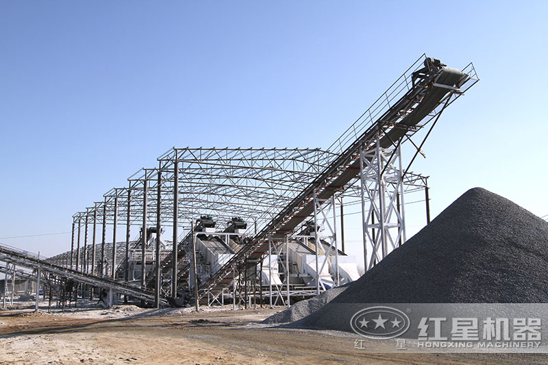 大型碎石破碎機(jī)生產(chǎn)現(xiàn)場(chǎng) 大型碎石破碎機(jī)生產(chǎn)現(xiàn)場(chǎng)