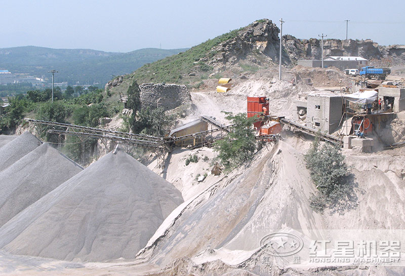 機(jī)制砂生產(chǎn)現(xiàn)場(chǎng) 機(jī)制砂生產(chǎn)現(xiàn)場(chǎng)