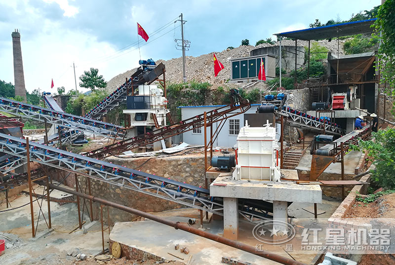 時(shí)產(chǎn)300噸砂石生產(chǎn)線 時(shí)產(chǎn)300噸砂石生產(chǎn)線