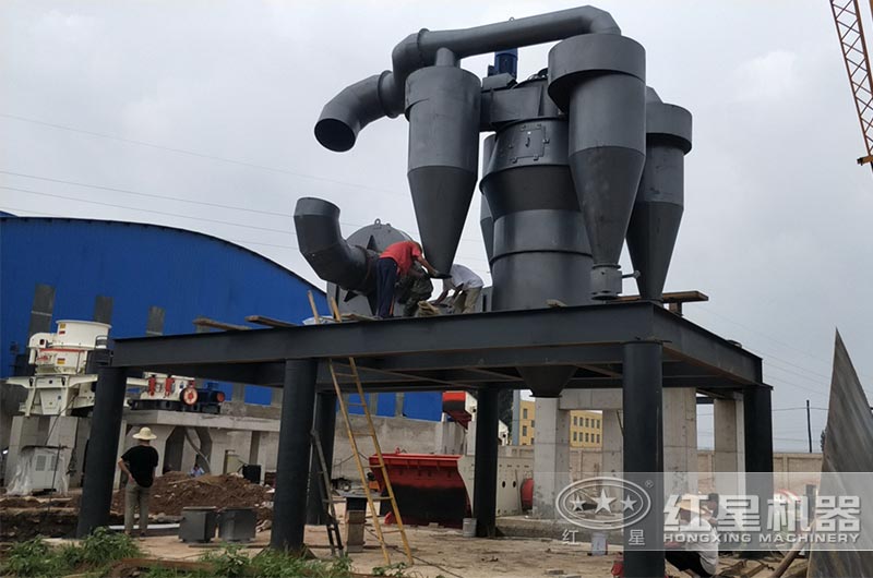 礦渣磨粉生產(chǎn)線現(xiàn)場 礦渣磨粉生產(chǎn)線現(xiàn)場