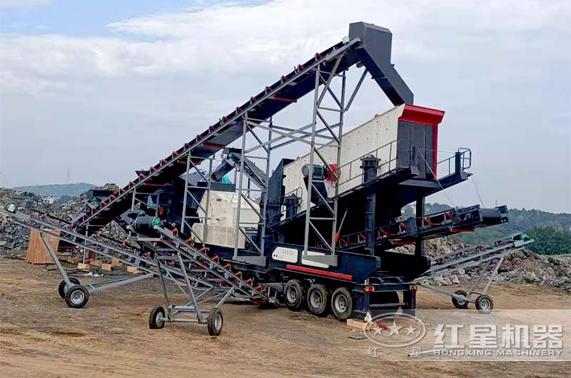 反擊破移動碎石粉沙機(jī)現(xiàn)場 反擊破移動碎石粉沙機(jī)現(xiàn)場